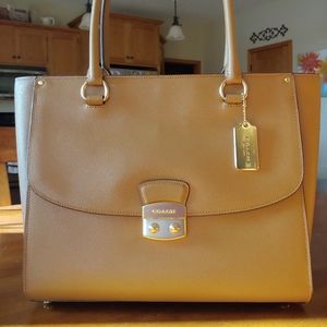 Coach Avary Leather Tote